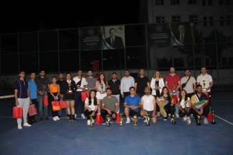 Cizre'de ilk geleneksel kort tenis heyecanı yaşandı