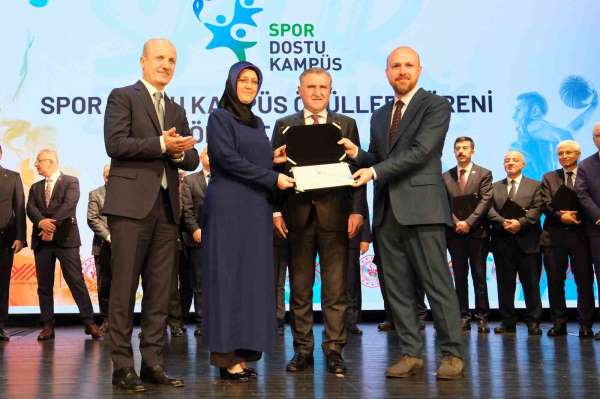Manisa CBÜ'ye 'Spor Dostu Kampüs' ödülü