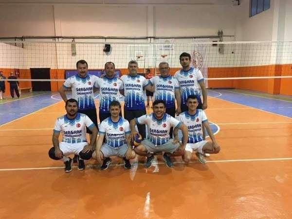 Sarıgöl'de Kaymakamlık Voleybol Kupası heyecanı başladı