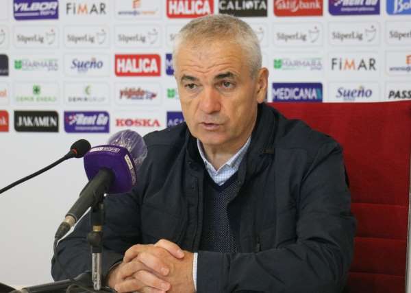Sivasspor Teknik direktörü Çalımbay: 'Kalan 7 maç bizim için final niteliğinde' 