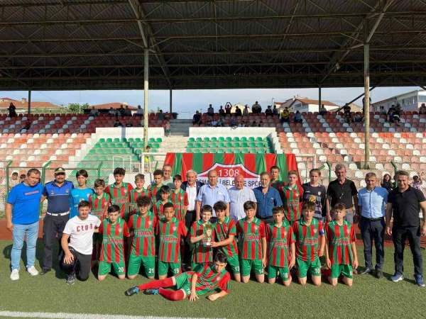 1308 Osmaneli Belediye Spor U14 takımı Bilecik şampiyonu oldu - Bilecik haber