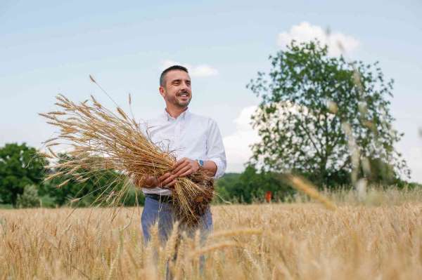 Kestel Belediyesi Türkiye'nin en ucuz ekmeğine zam yapmamak için kendi buğdayını ekiyor - Bursa haber