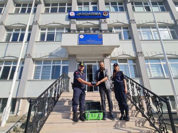 Sinop'ta sel sonrası bulunan 200 bin liralık cihaz, sahibine teslim edildi - Sinop haber