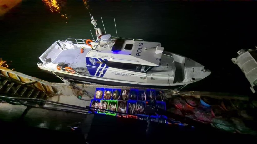Samsun açıklarında 6 ton kaçak kalkan balığı ele geçirildi