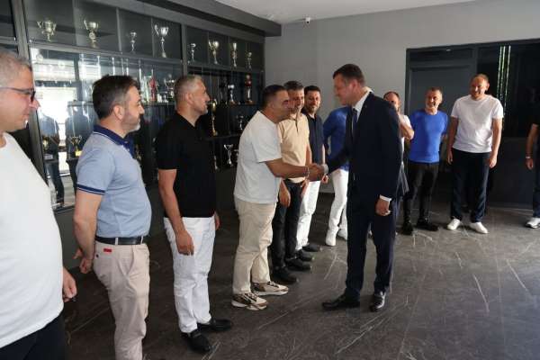 Alanya Kaymakamı'ndan Alanyaspor'a veda ziyareti