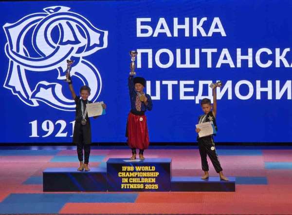 Balıkesirli sporcu Emrah Şenay fitnees'de dünya ikincisi