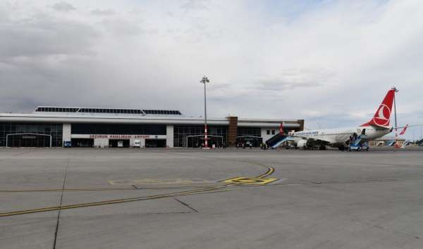 Erzurum'da bir ayda 694 uçuş gerçekleşti