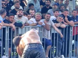 Gölcük Belediyesporlu Öner, başaltında şampiyon oldu
