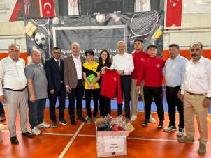 Kütahya'nın ilçelerinde 42 okula spor malzemesi desteği