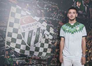 Vakıfköy'den Bursaspor A takımına 4 imza