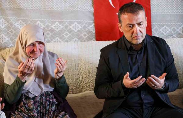 Vali Sözer'den şehit ailesine ziyaret