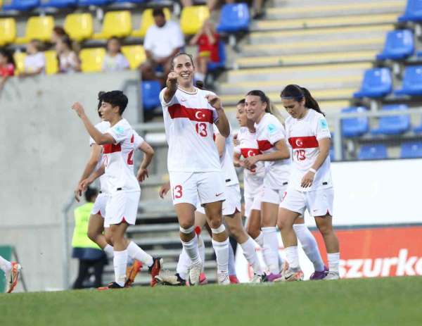 A Milli Kadın Futbol Takımı, EURO 2025 Play-Off'u garantiledi