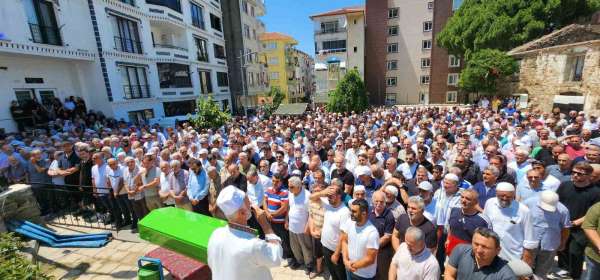 Yalova'da trafik kazasında ölen Osman Akın son yolculuğuna uğurlandı