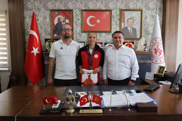 Ayla Köse'den gurur veren başarı