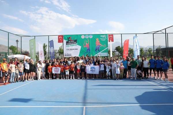 Büyükşehir Spor A.Ş.'den 15 Temmuz'a özel tenis turnuvası