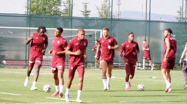 Fatih Tekke: 'En az iki orta saha, bir kenar ve bir stoper lazım'