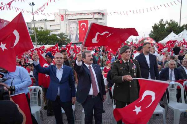 Gazi Tümgeneral Ala: 'Mevcut 9 parmağım ve hayatımı bu millet uğruna feda etmeye her zaman hazırım'