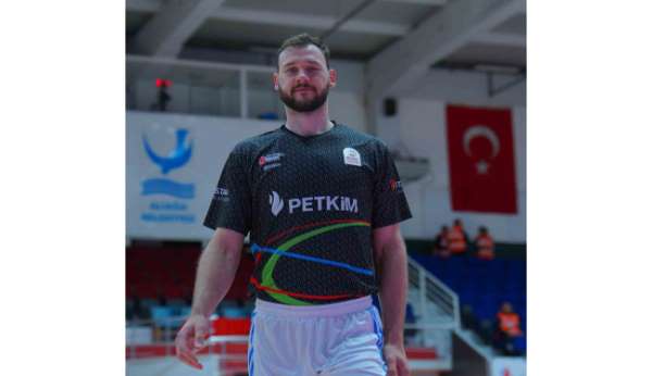 Aliağa Petkimspor'da Martynas Sajus ile yollar ayrıldı
