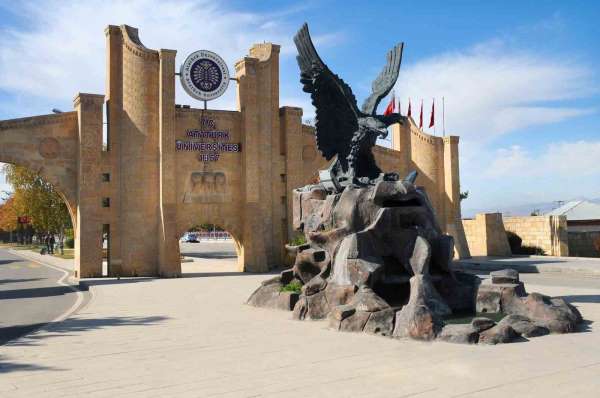 Atatürk Üniversitesi, bilimsel etkide Türkiye'nin zirvesinde