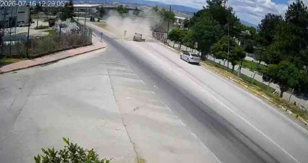 Otomobil takla attı, sürücü yaralandı