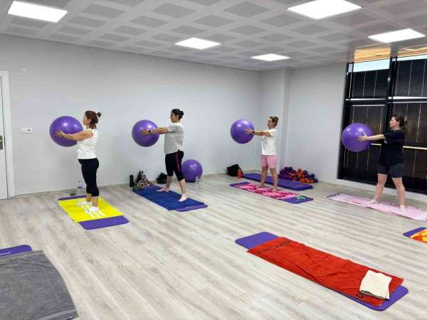 Turgutlu'da kadınlar spora ritmiyle güç katıyor