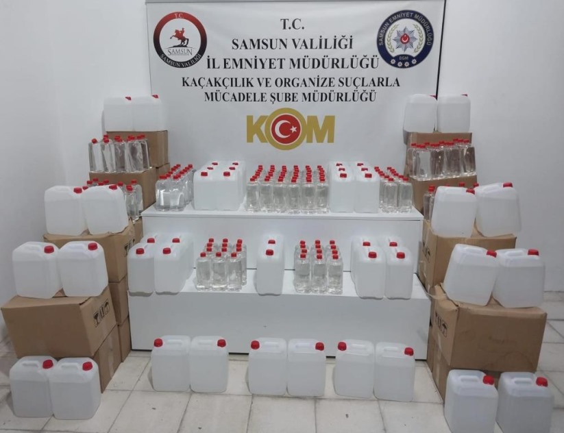 Samsun'da sahte içki yapımında kullanılan 1 ton etil alkol ele geçirildi