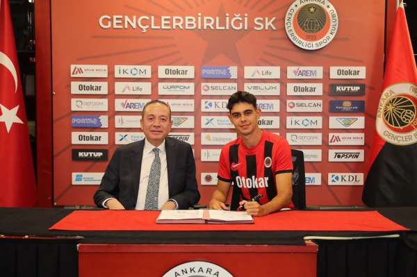 Fenerbahçe, genç golcüsü Çağrı Fedai'yi Gençlerbirliği'ne kiraladı