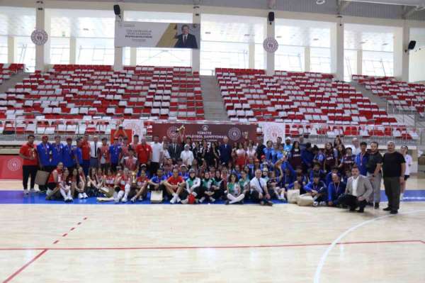'7. Türkiye Voleybol Şampiyonası' sona erdi