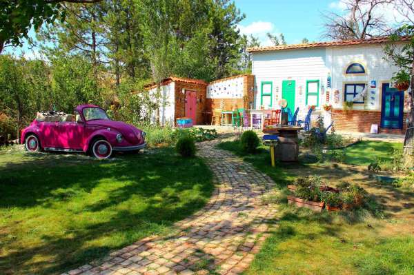 Kadın girişimci eski balık lokantasını fotoğraf platosuna dönüştürdü: 'Evlendiğimiz günden beri hayalini kuruy