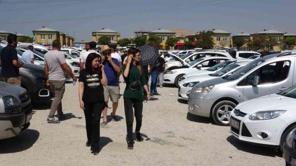 Van'da ikinci el açık oto pazarında durgunluk sürüyor
