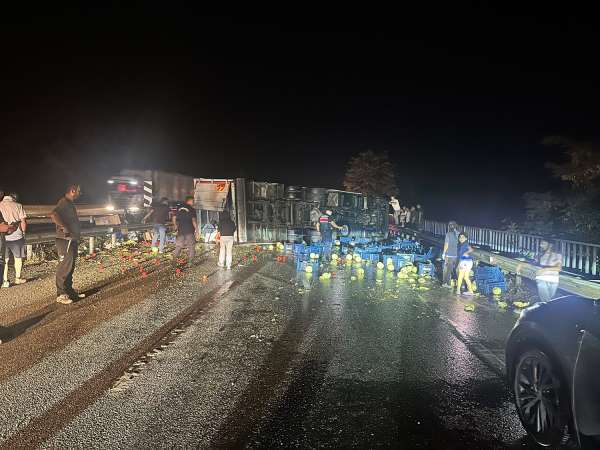 Manisa'da zincirleme trafik kazası: 7 yaralı