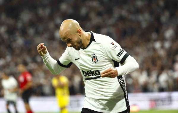 Vaclav Cerny, gollerine devam ediyor