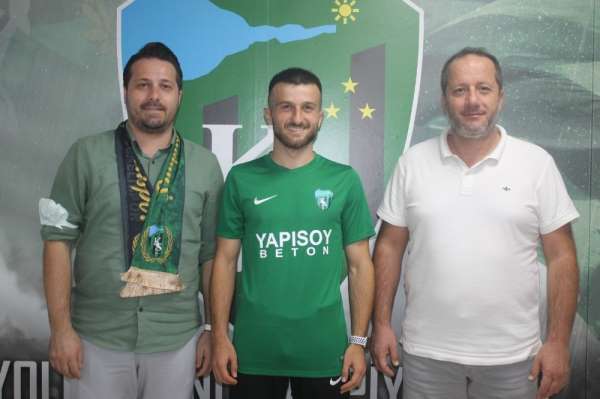 Kocaelispor, Trabzonsporlu Murat Cem Akpınar'ı 1 yıllığına kiraladı