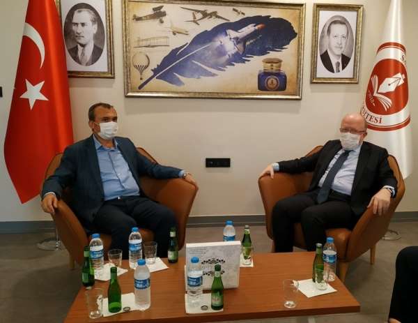 Rektör Aydın: 'Başarılı çalışmalarla anılmaya devam edeceğiz'