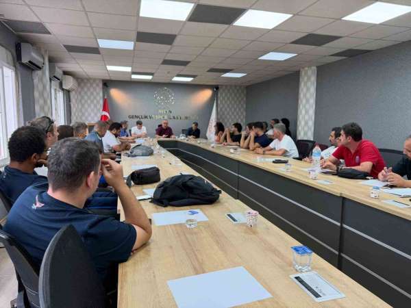 Aydın'da basketbolda yeni sezon hazırlıkları masaya yatırıldı
