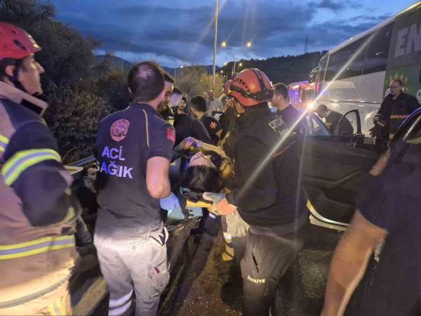 İstanbul-İzmir Otoyolu'nda zincirleme kaza: 11 yaralı