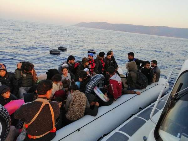 77'si çocuk 162 düzensiz göçmen ölümü göze alarak çıktıkları yolculukta yakaland