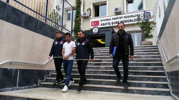 İstanbul'da, elindeki bıçakla 3 taksiciyi gasp eden şahıs tutuklandı