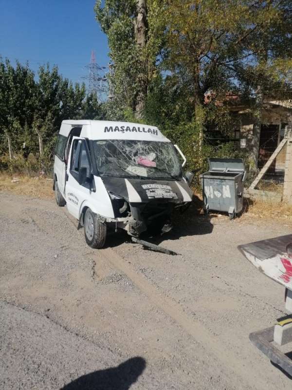 Niğde'de 4 araçlı zincirleme kaza: 1 ölü, 7 yaralı