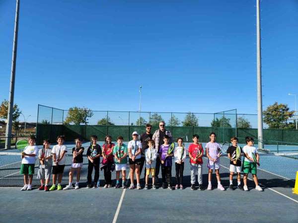 Karadeniz Tenis Kulübü Başkanı Akgündüz: 'Trabzon olarak Türkiye'de en iyi tenis tesislerine sahibiz'