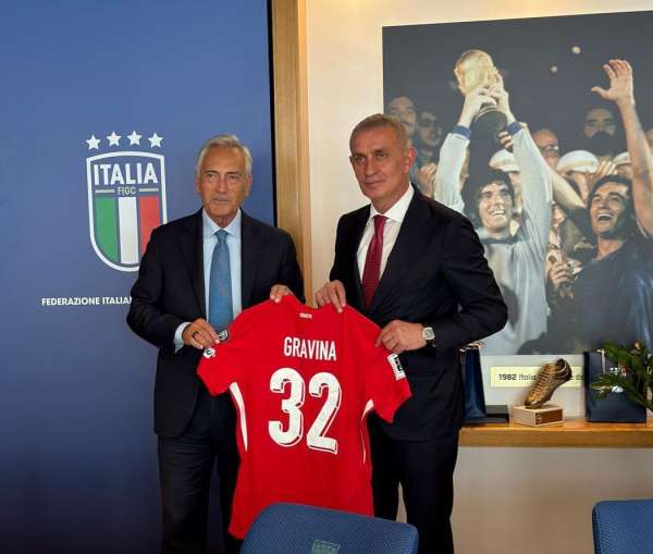 Hacıosmanoğlu, İtalya Futbol Federasyonu Başkanı Gravina'yı ziyaret etti