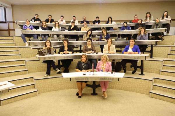 Hasan Kalyoncu Üniversitesi'nde GİKAD Üyelerine Yönelik 'Eğiticinin Eğitimi' programı gerçekleştirildi