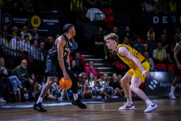 MSK Erkek Basketbol Takımı Avrupa'daki ilk galibiyetini kazandı