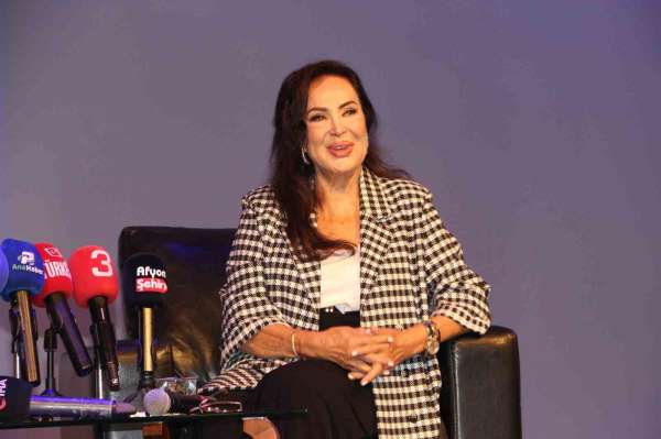 Türk sinemasının Sultanı Türkan Şoray'dan duygulandıran yorum