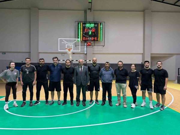 Koçarlı'da eğitimciler şampiyonluğa koşuyor
