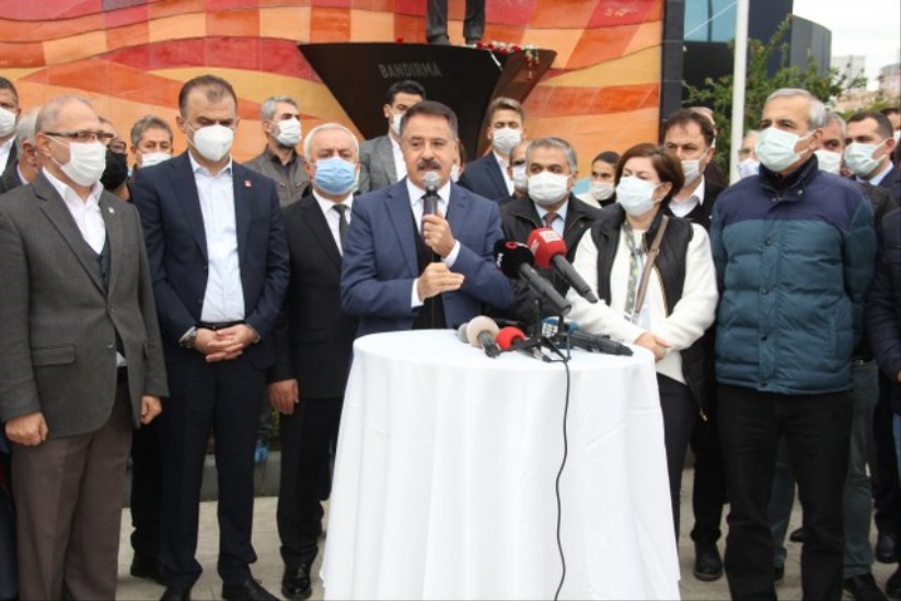 Başkan Deveci'ye mitingli destek