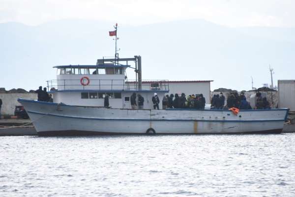 Bu tekneden kaçak 115 göçmen çıktı