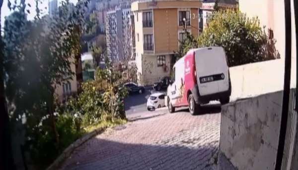 İstanbul'da akıl almaz kaza kamerada: Araç 25 metreden aşağıya uçtu - İstanbul haber