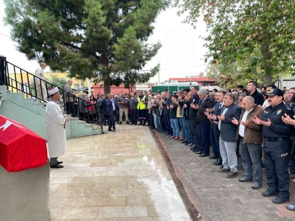 Kazada hayatını kaybeden polis memuru memleketi Osmaniye'de toprağa verildi