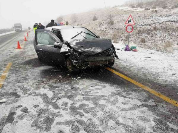 Ardahan'da kar ve sis kazayı beraberinde getirdi: 8 yaralı